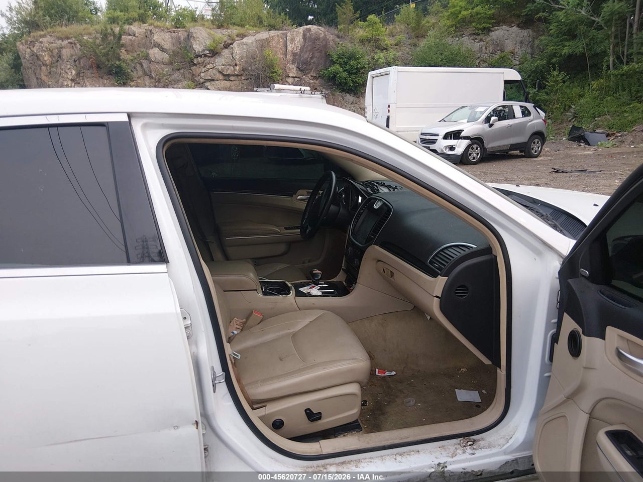 2012 CHRYSLER 300 LIMITED · 5/11