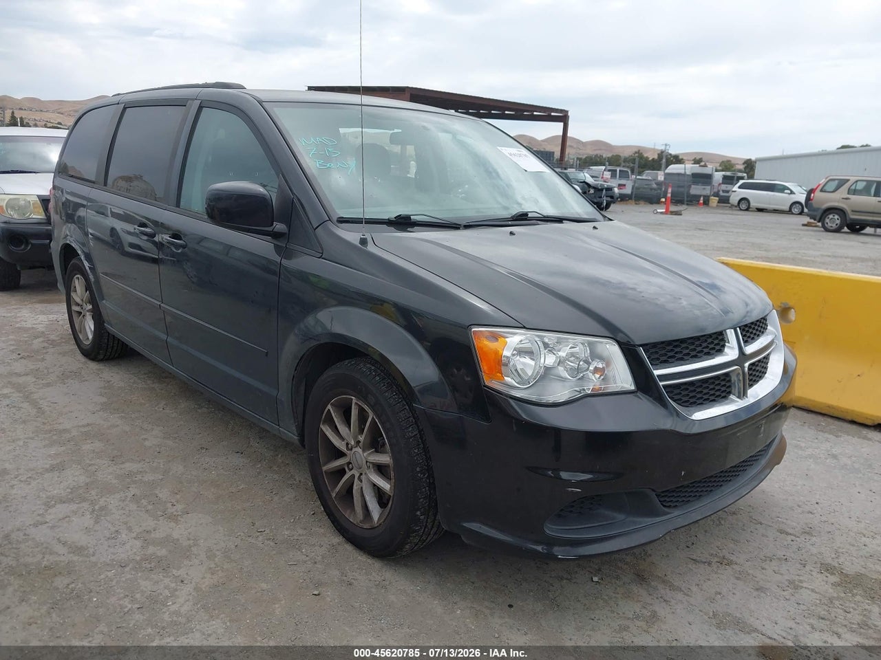 2C4RDGCG9FR****** · 2015 DODGE GRAND CARAVAN SXT