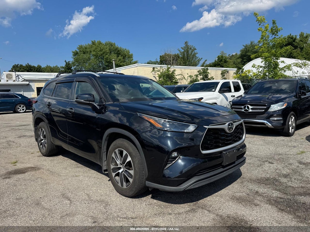 5TDKDRBH1PS****** · 2023 TOYOTA HIGHLANDER XLE