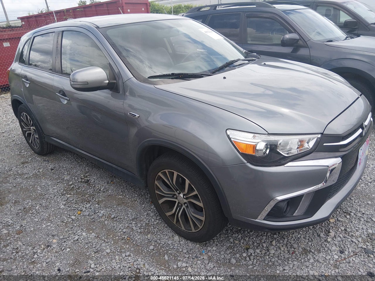 JA4AR3AW1JZ****** · 2018 MITSUBISHI OUTLANDER SPORT 2.4 SE