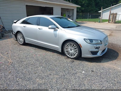 3LN6L5FC1HR****** · 2017 LINCOLN MKZ RESERVE