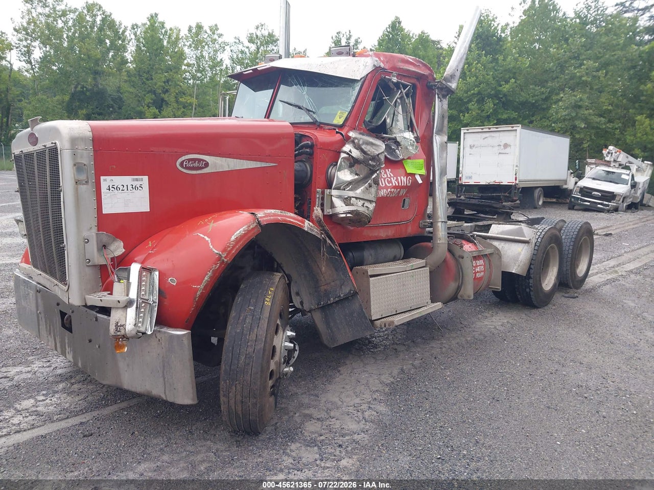 2002 PETERBILT 379   · 2/11