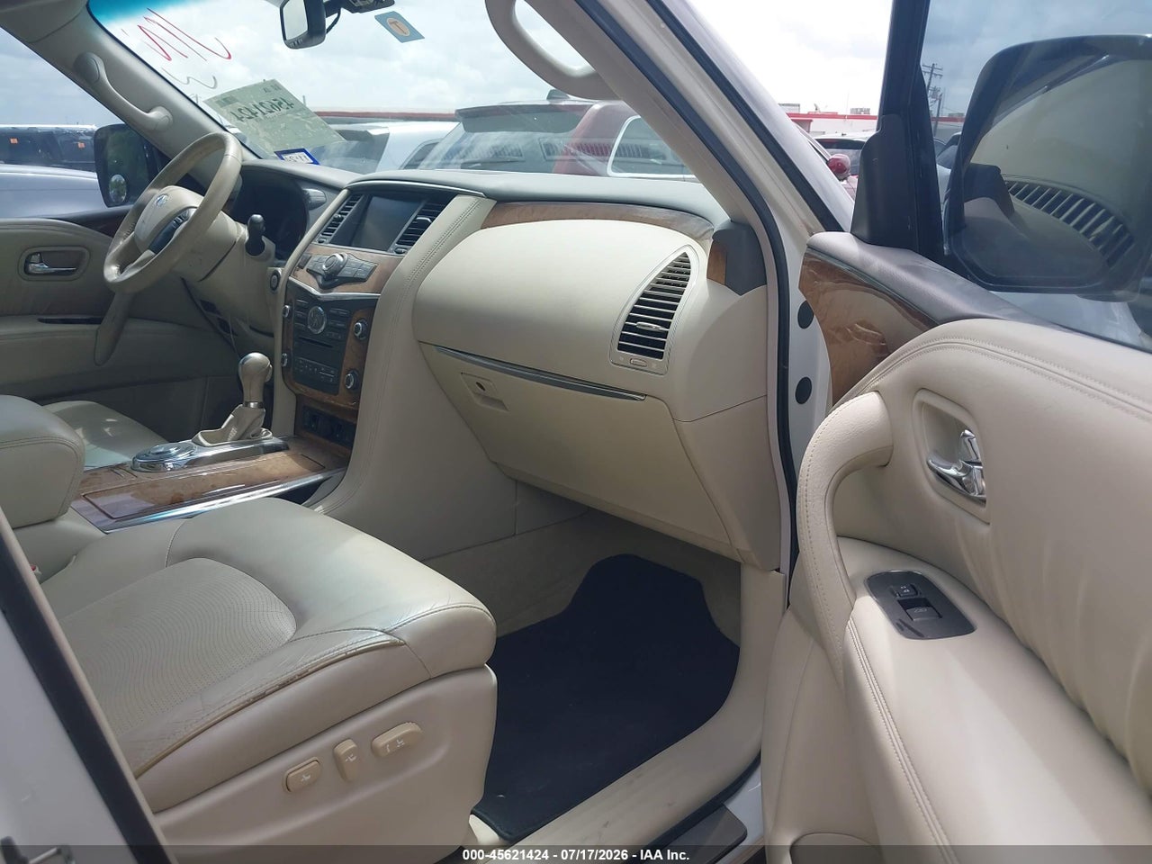 2012 INFINITI QX56 · 5/11