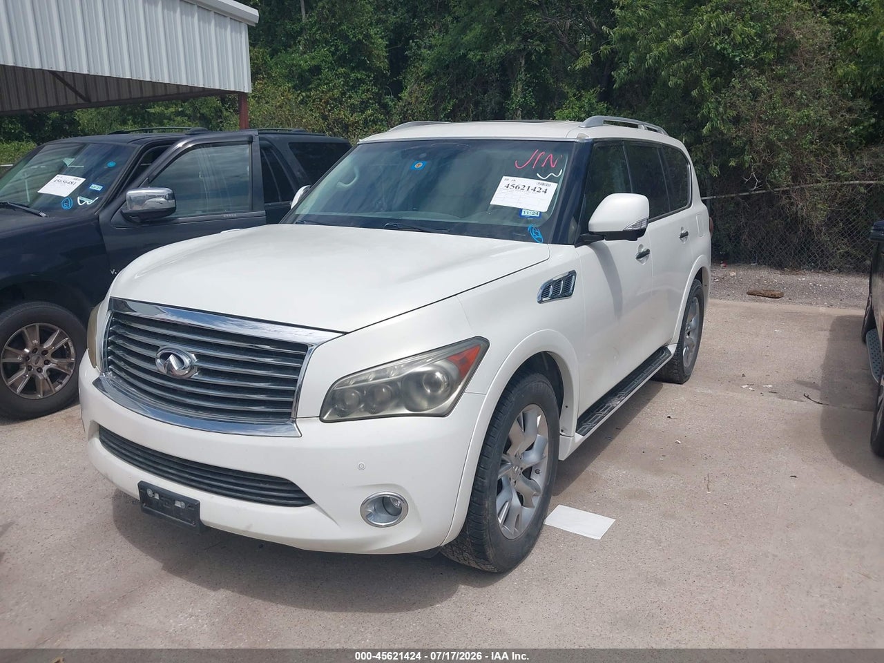 2012 INFINITI QX56 · 2/11