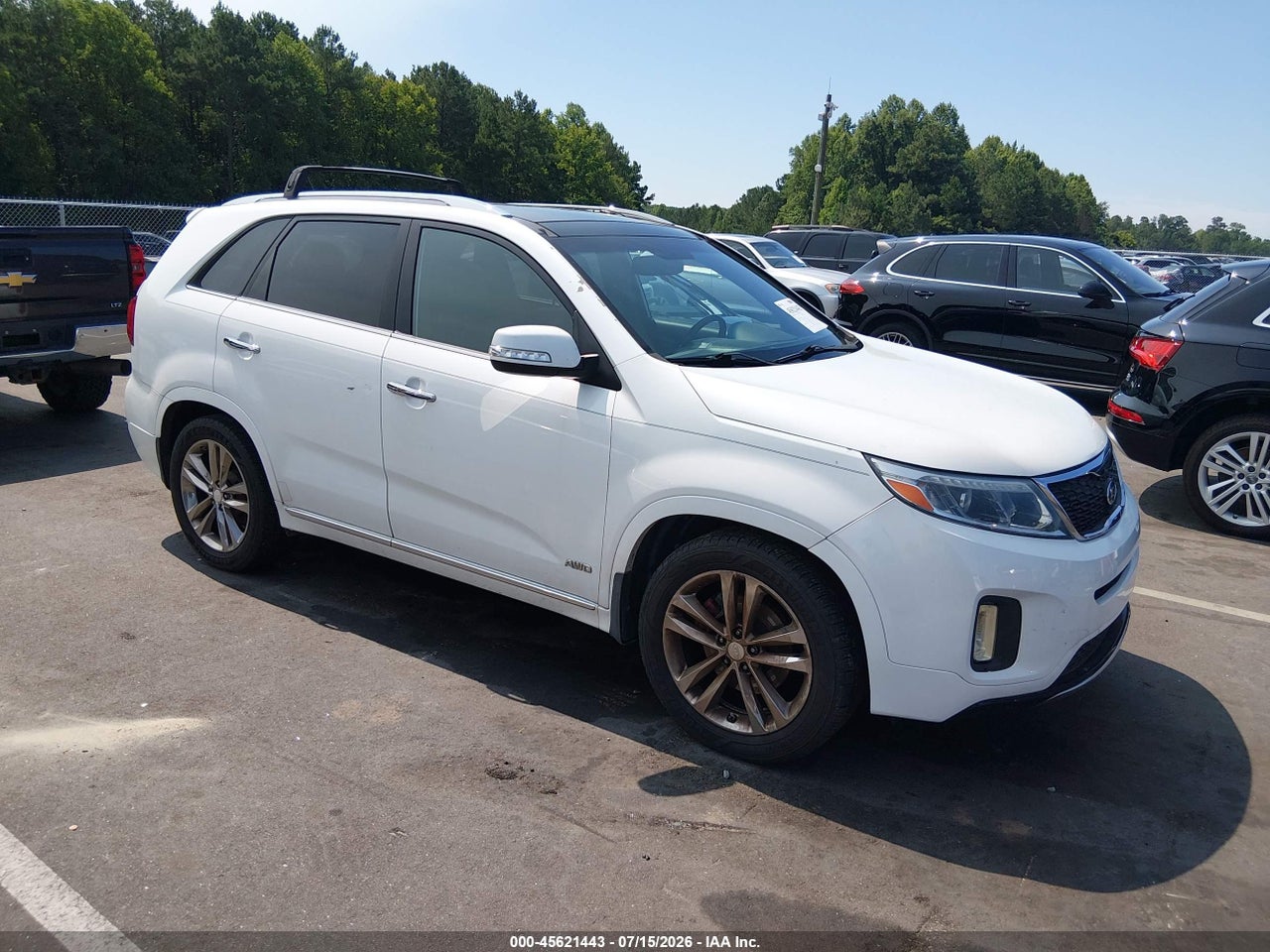 5XYKWDA7XFG****** · 2015 KIA SORENTO LIMITED V6