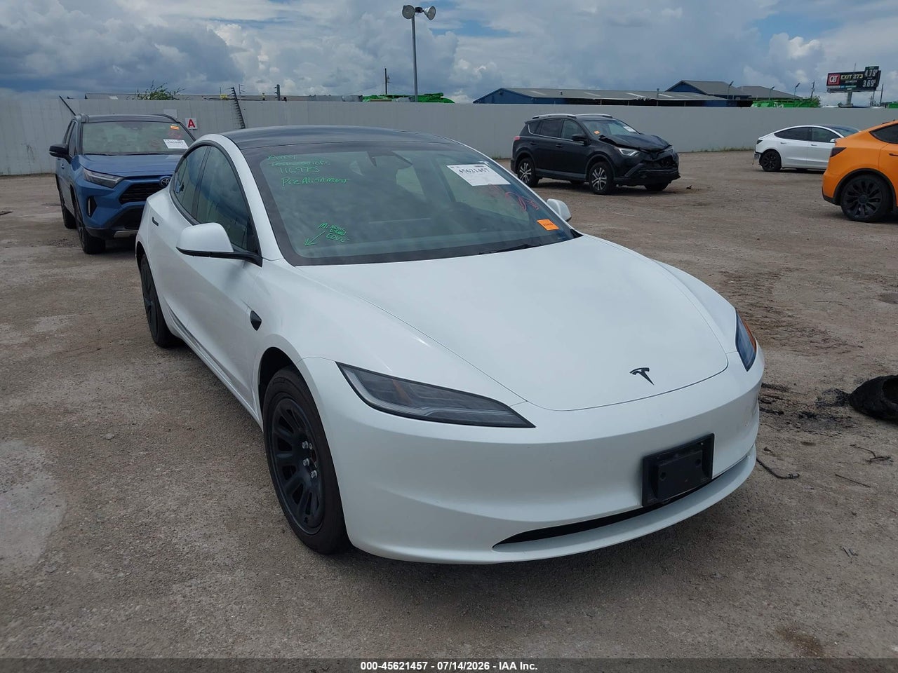 5YJ3E1EA6SF****** · 2025 TESLA MODEL 3 LONG RANGE REAR-WHEEL DRIVE/STANDARD REAR-WHEEL DRIVE