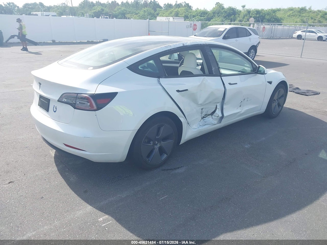 2023 TESLA MODEL 3 REAR-WHEEL DRIVE · 4/10