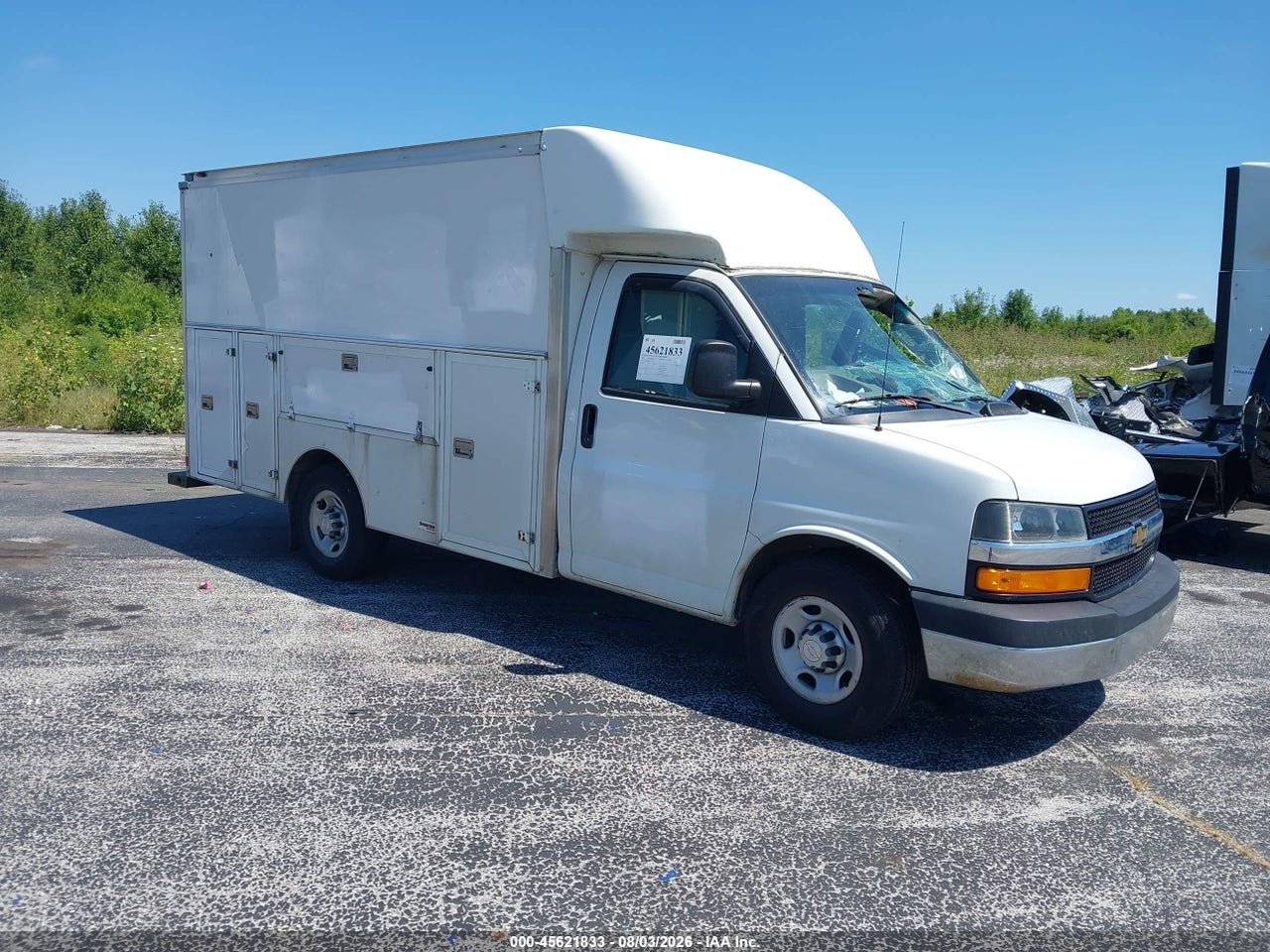 1GB0GRFG0J1****** · 2018 CHEVROLET EXPRESS CUTAWAY WORK VAN