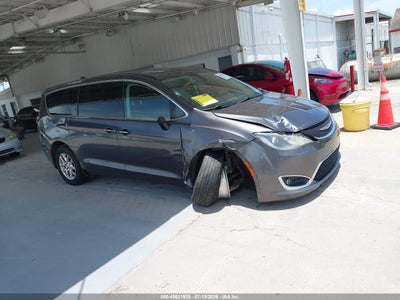 2017 CHRYSLER PACIFICA TOURING PLUS