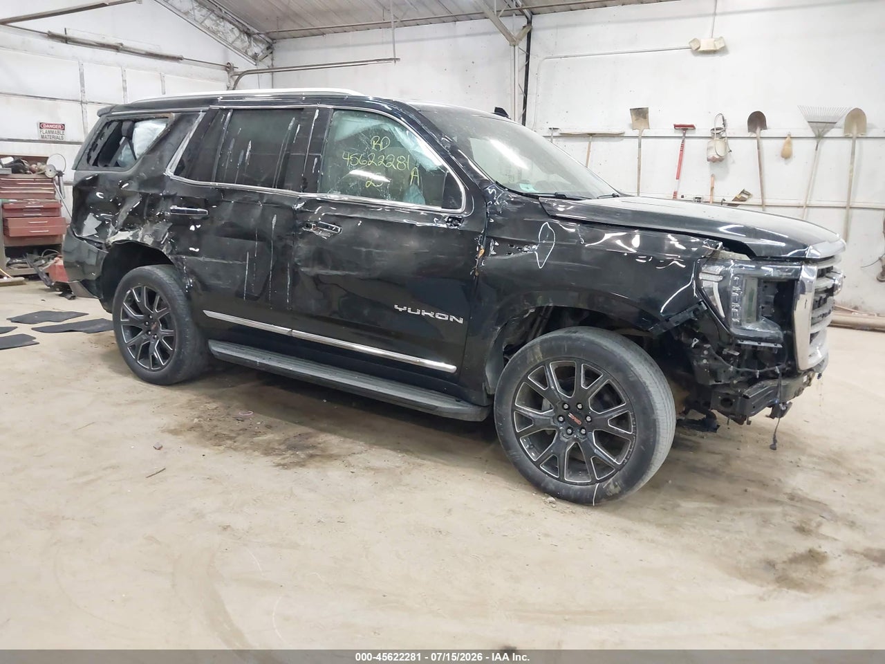 1GKS2BKD1PR****** · 2023 GMC YUKON 4WD SLT