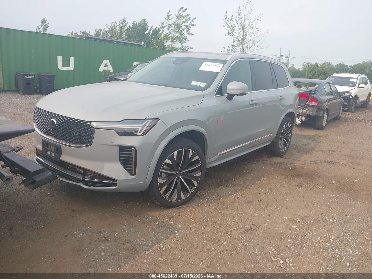 2025 VOLVO XC90 B6 PLUS 7-SEATER · 2/11