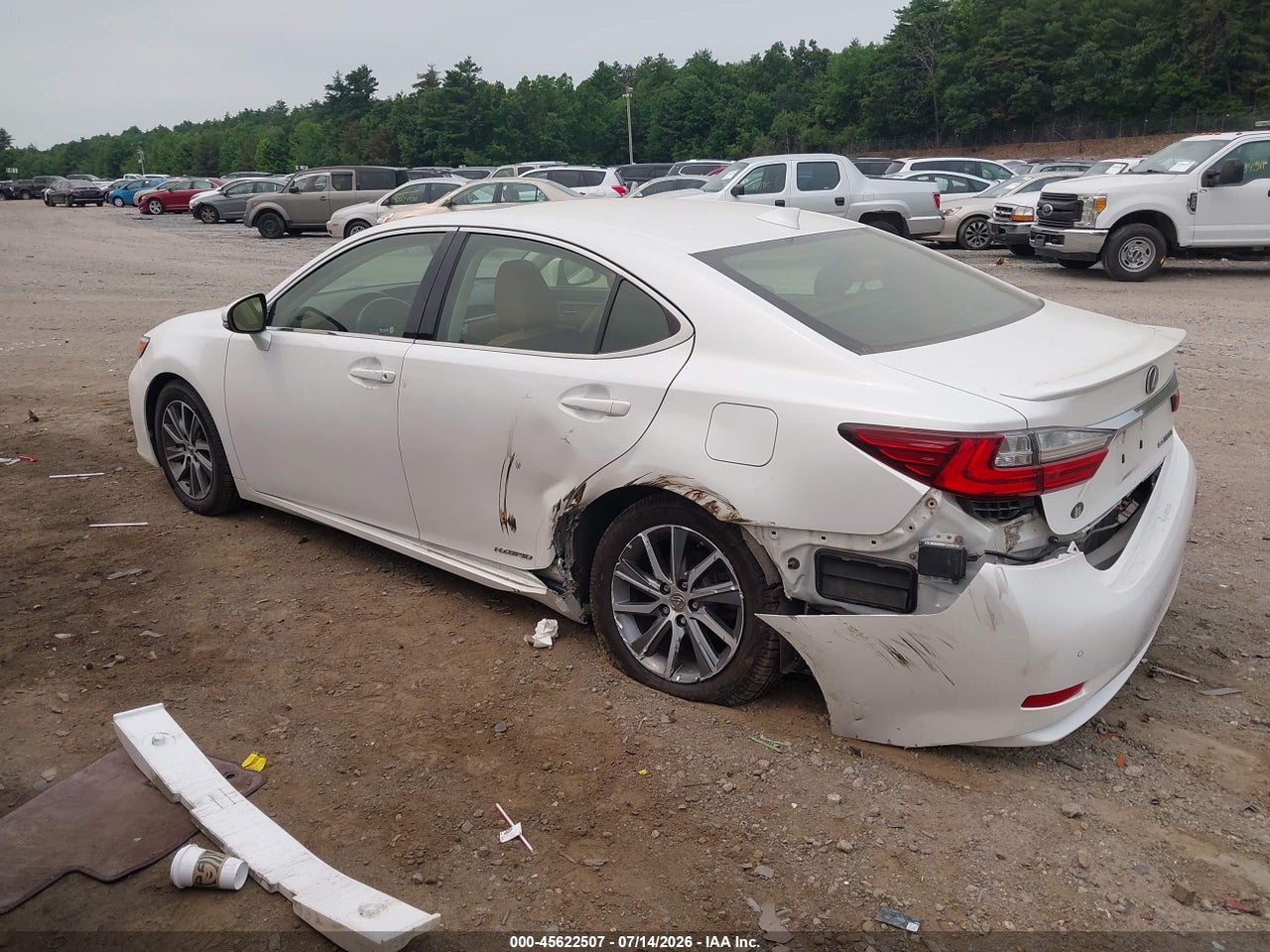2017 LEXUS ES 300H · 3/11