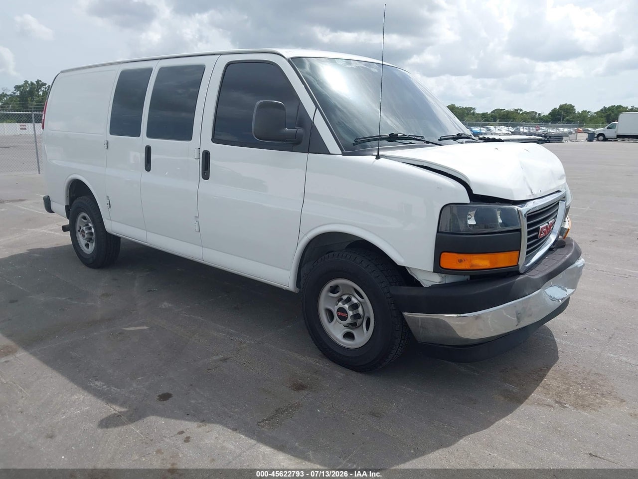1GTW7AFF4H1****** · 2017 GMC SAVANA 2500 WORK VAN