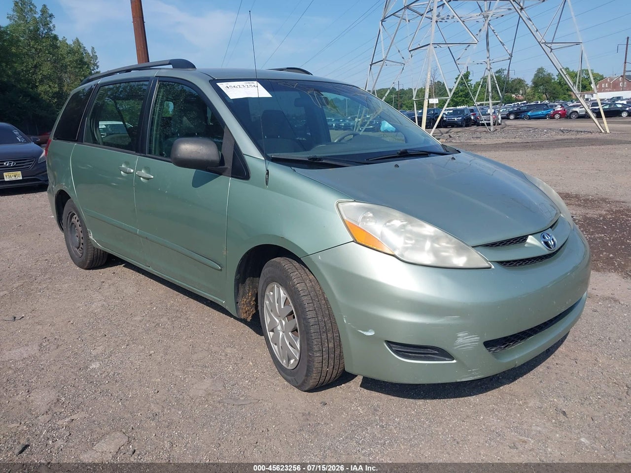 5TDKK4CC0AS****** · 2010 TOYOTA SIENNA LE