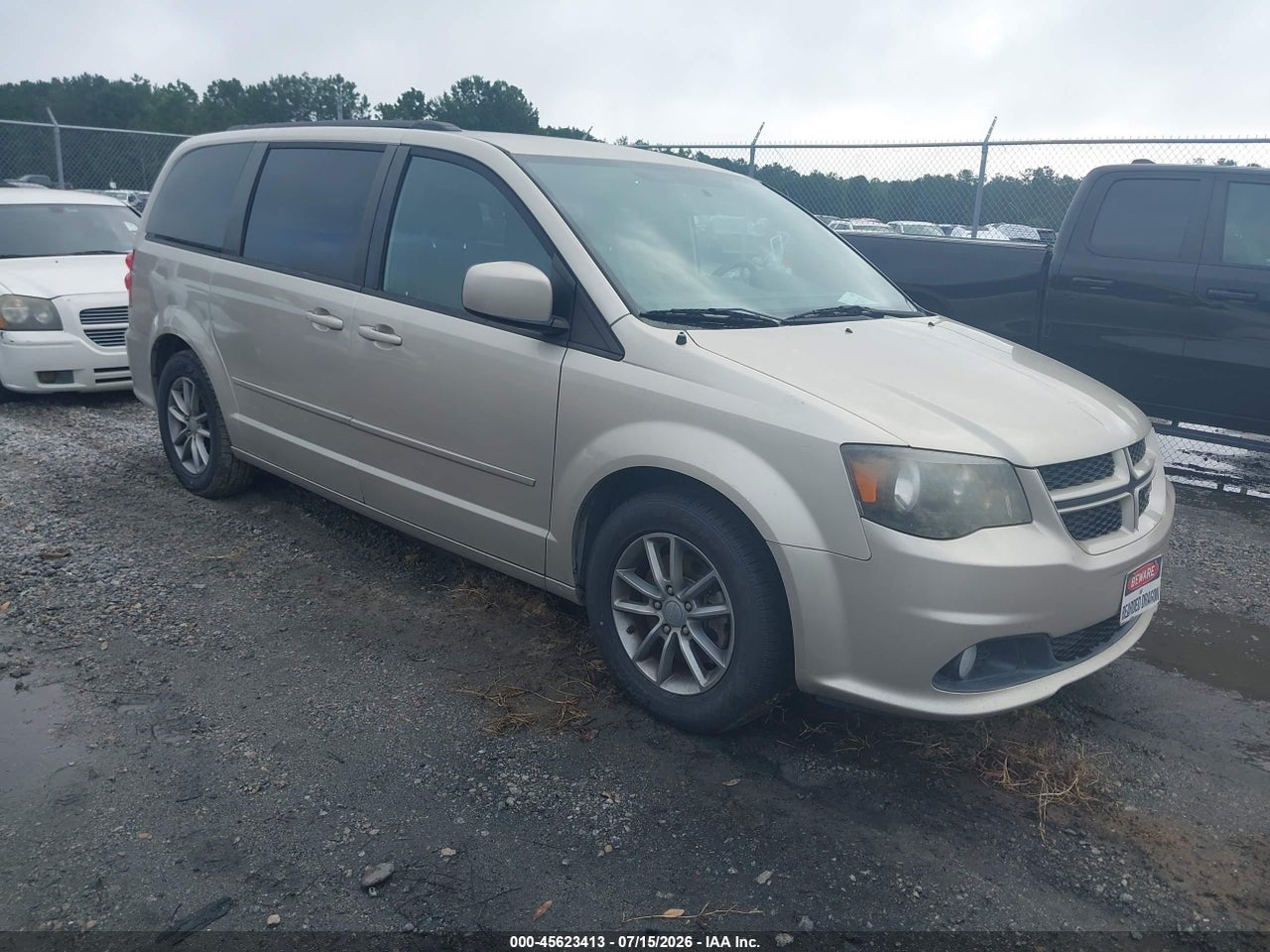 2C4RDGEG0ER****** · 2014 DODGE GRAND CARAVAN R/T