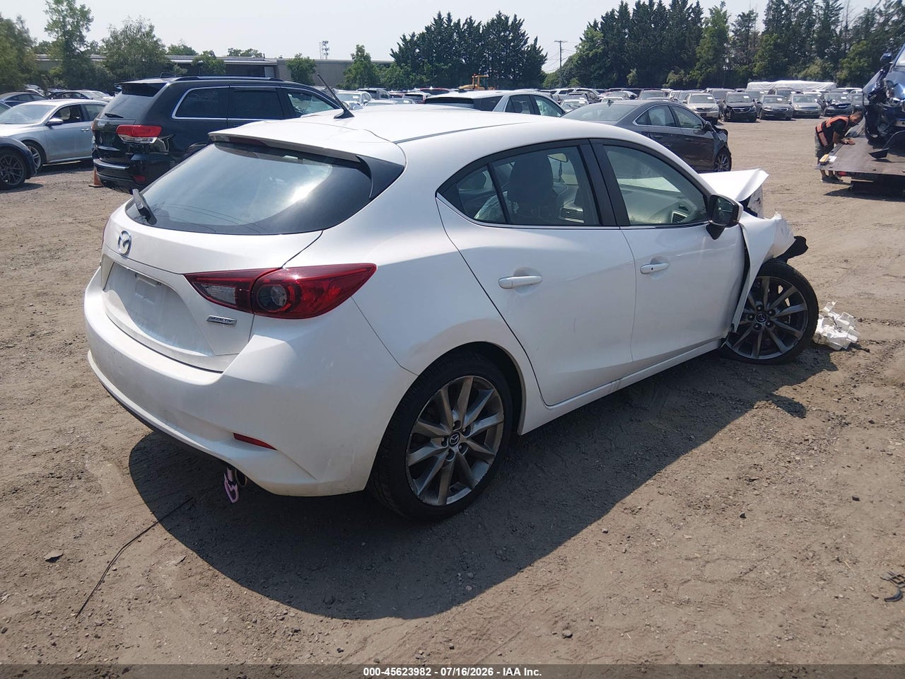 2018 MAZDA MAZDA3 TOURING · 4/10