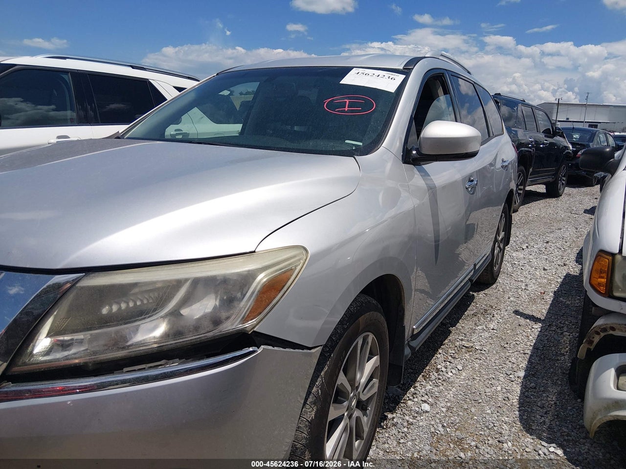 2014 NISSAN PATHFINDER SL · 2/11