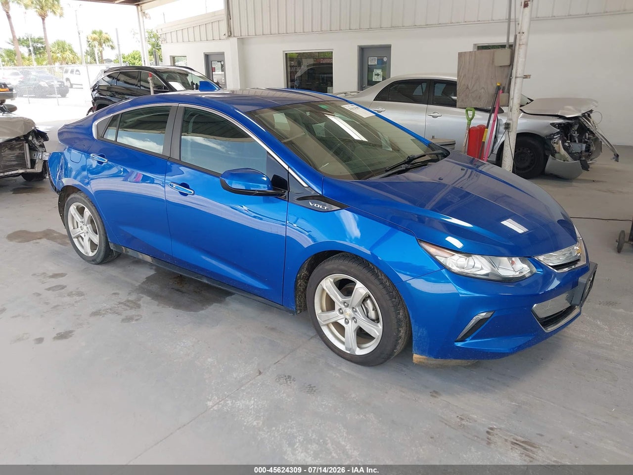1G1RC6S50JU****** · 2018 CHEVROLET VOLT LT