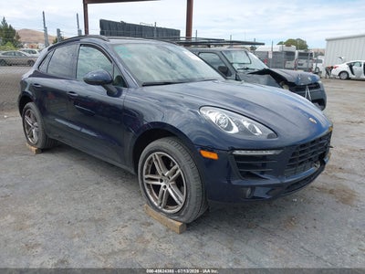 2018 PORSCHE MACAN
