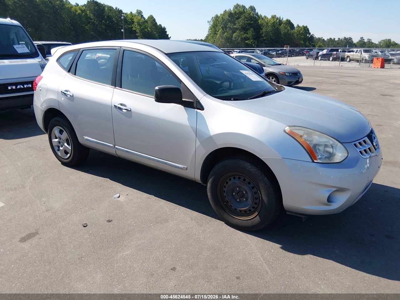 JN8AS5MVXDW****** · 2013 NISSAN ROGUE S