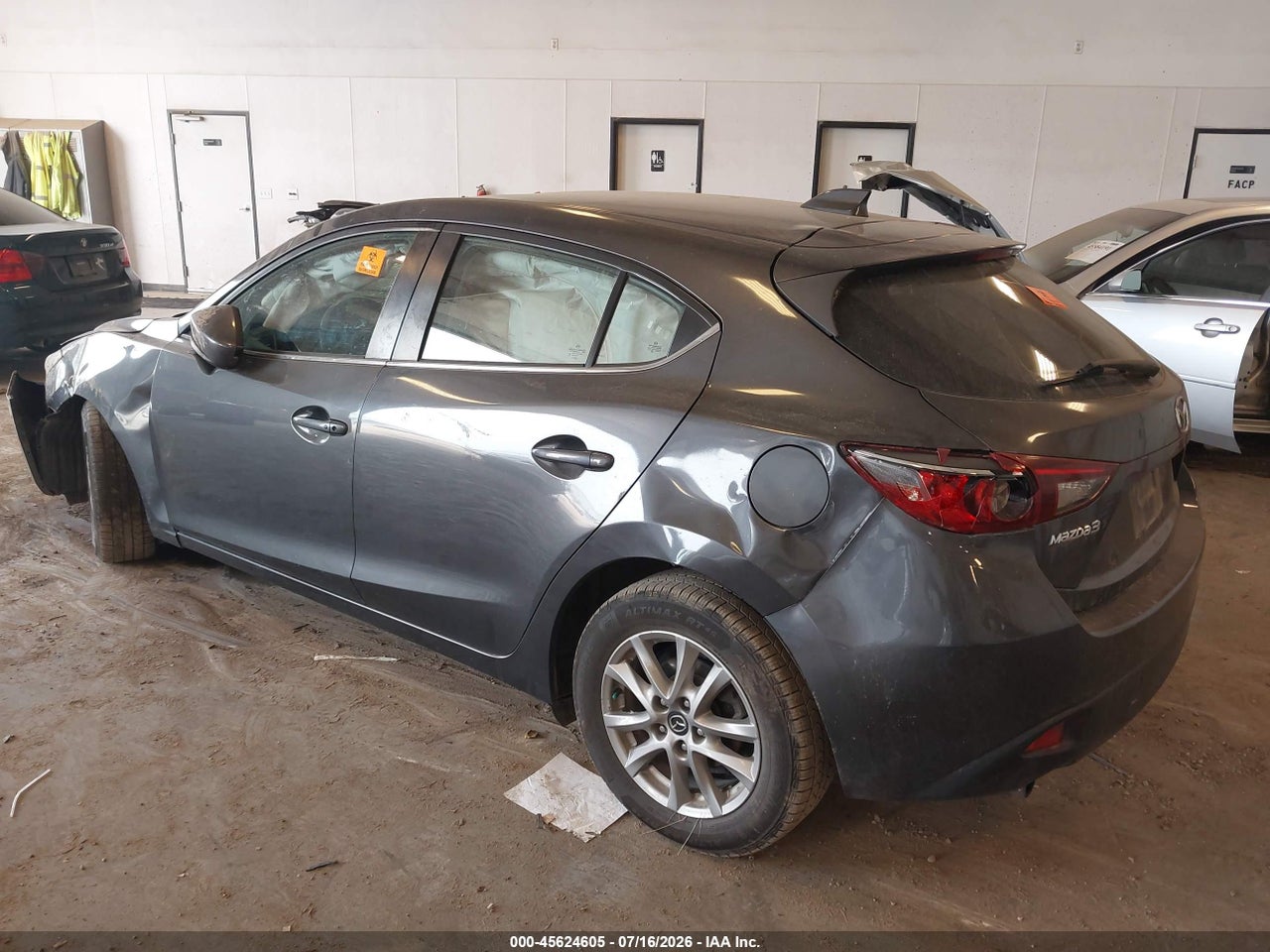 2015 MAZDA MAZDA3 I TOURING · 3/11