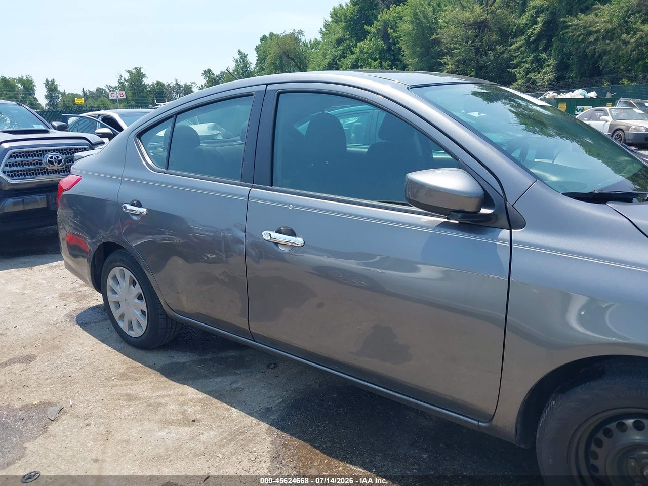 2019 NISSAN VERSA 1.6 SV · 6/11