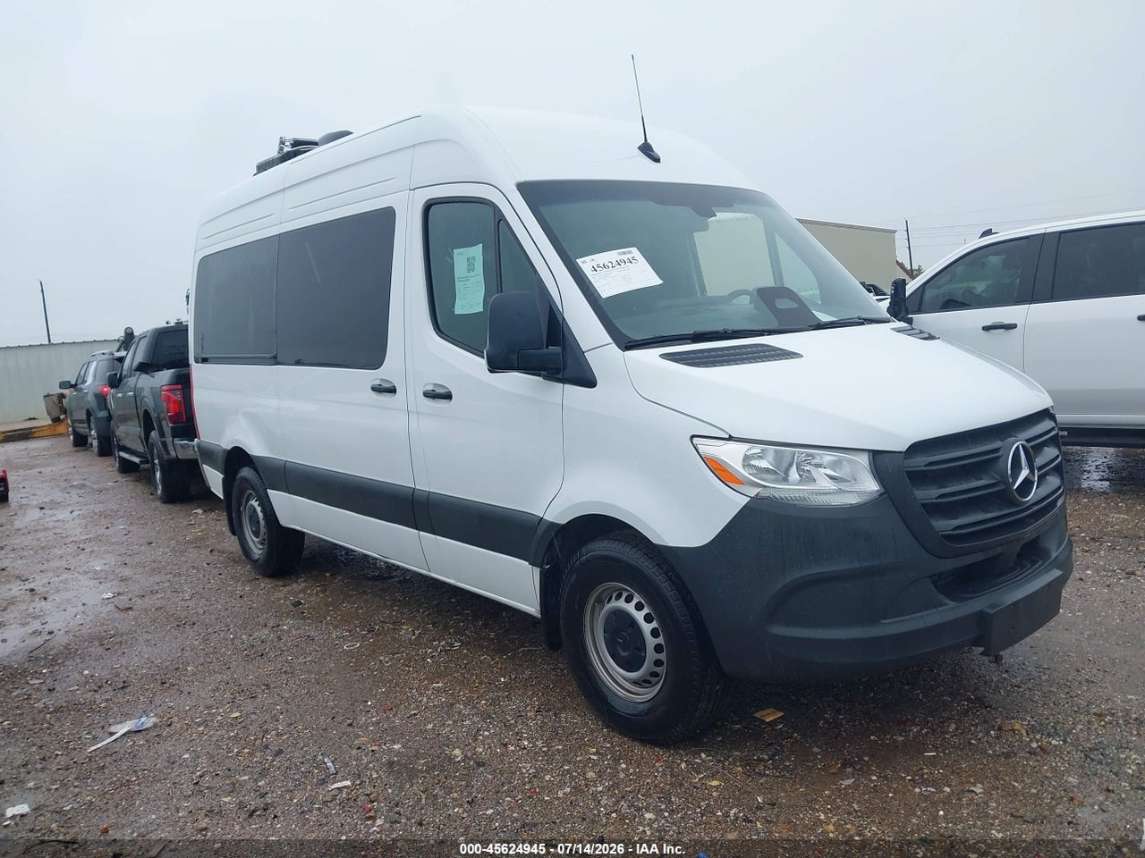 W1Z4KFHY6SP****** · 2025 MERCEDES-BENZ SPRINTER 2500 STANDARD ROOF 4-CYL DIESEL