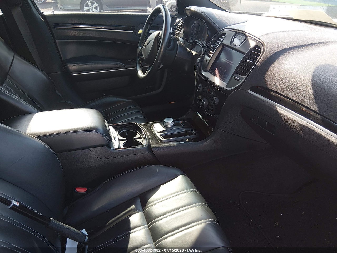 2019 CHRYSLER 300 300S · 5/11