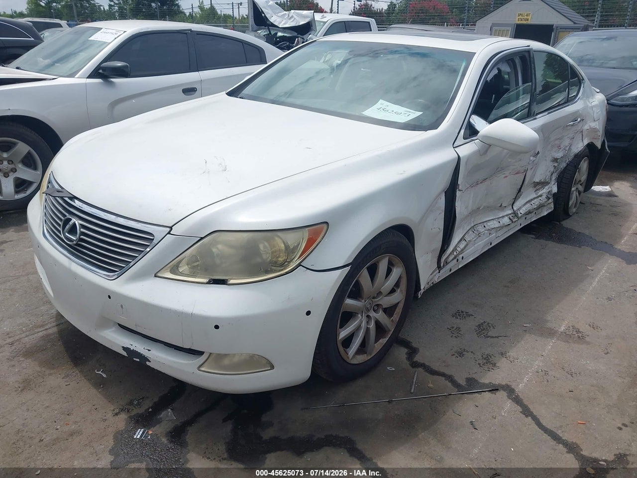 2007 LEXUS LS 460   · 2/11