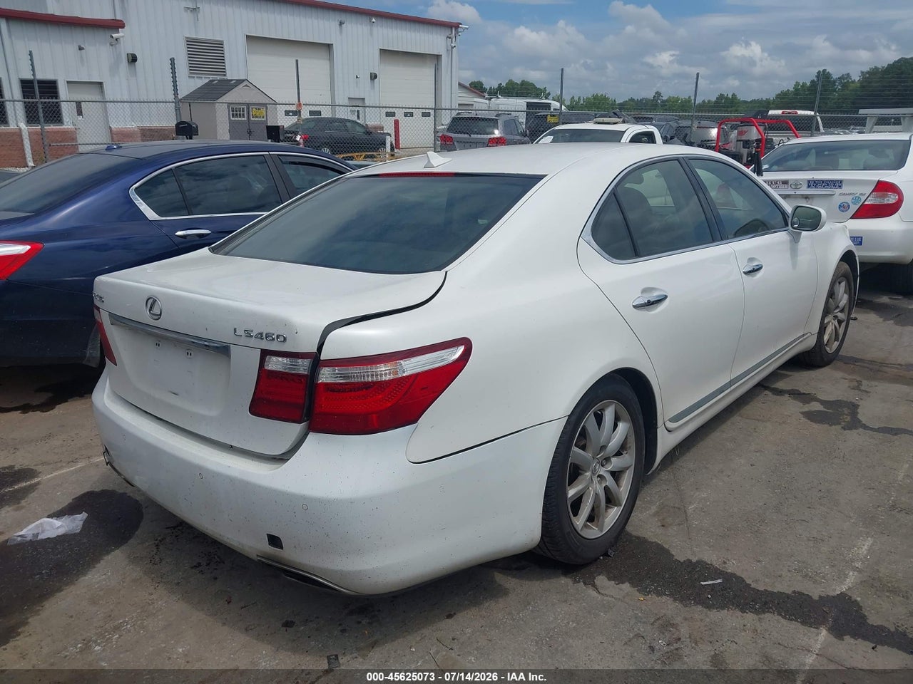 2007 LEXUS LS 460   · 4/11