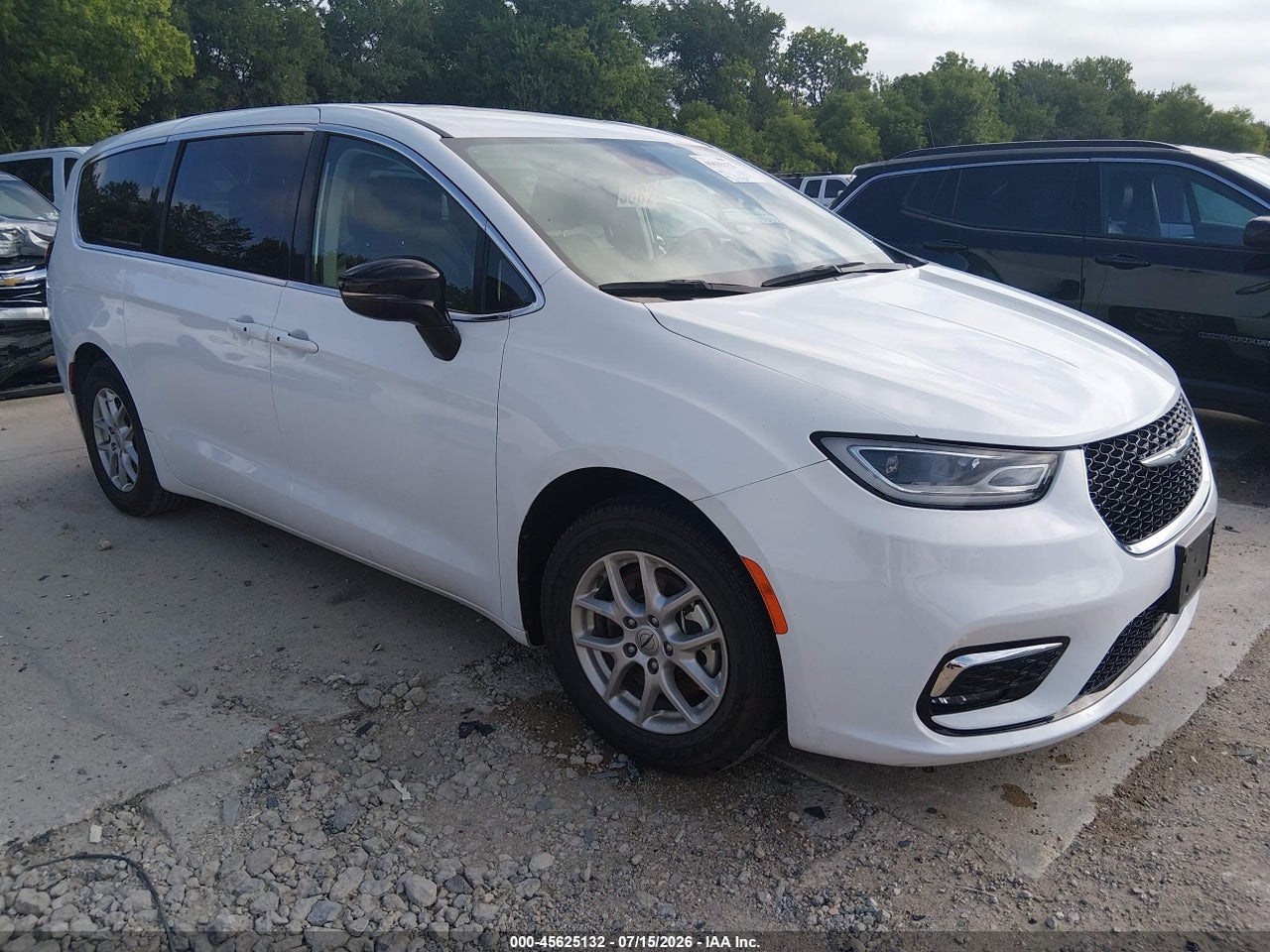 2C4RC1BG3RR****** · 2024 CHRYSLER PACIFICA TOURING L