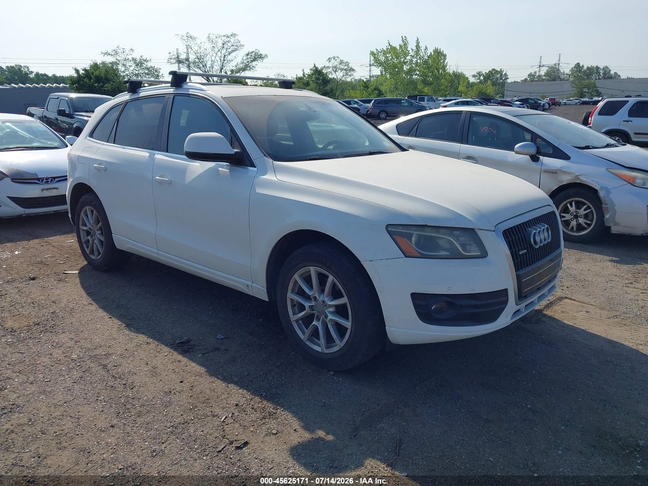 WA1LKAFP8AA****** · 2010 AUDI Q5 3.2 PREMIUM