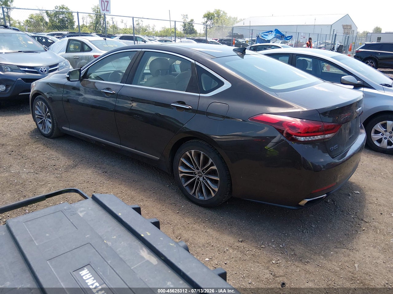 2015 HYUNDAI GENESIS 3.8 · 3/11