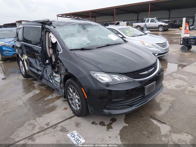 2C4RC1DG9LR****** · 2020 CHRYSLER VOYAGER LXI