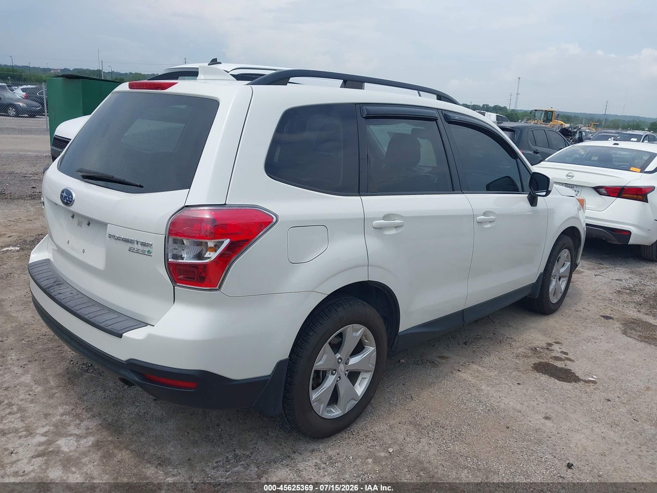2016 SUBARU FORESTER 2.5I PREMIUM · 4/11