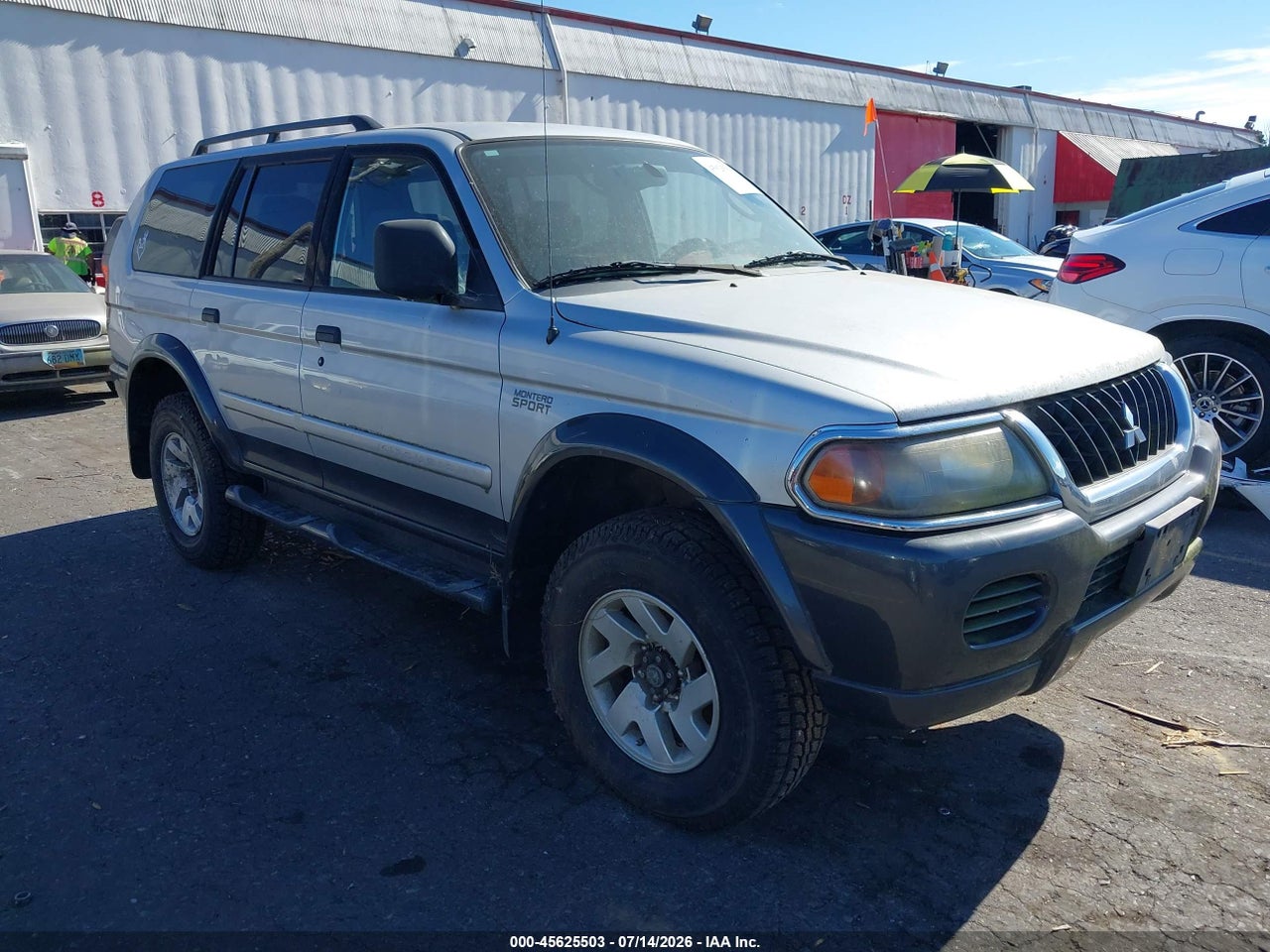 JA4MT31R32J****** · 2002 MITSUBISHI MONTERO SPORT XLS