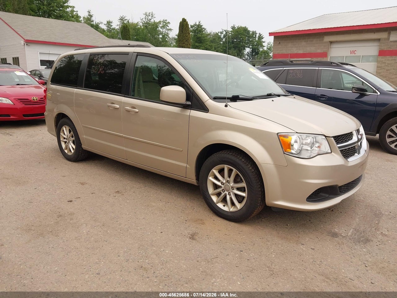 2C4RDGCG0GR****** · 2016 DODGE GRAND CARAVAN SXT
