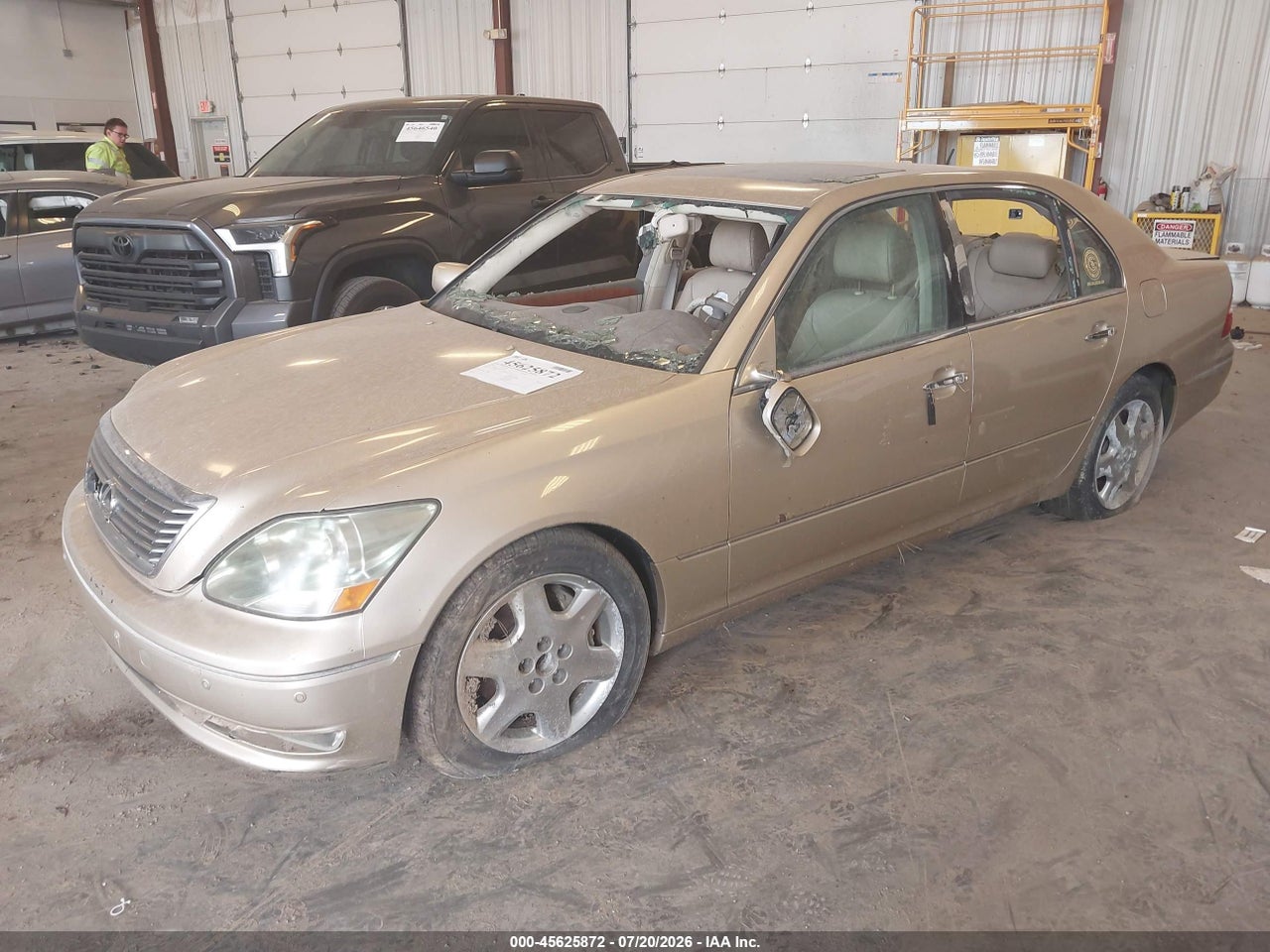 2004 LEXUS LS 430   · 2/10