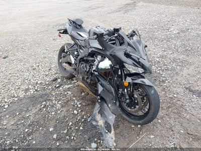 2025 KAWASAKI ZX400 P