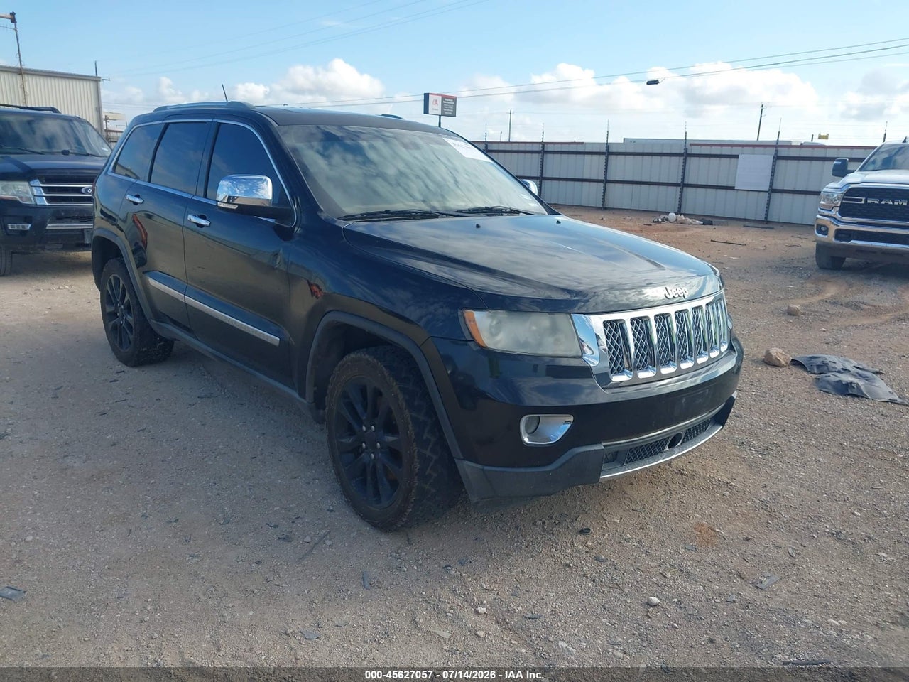 1J4RR6GT3BC****** · 2011 JEEP GRAND CHEROKEE OVERLAND