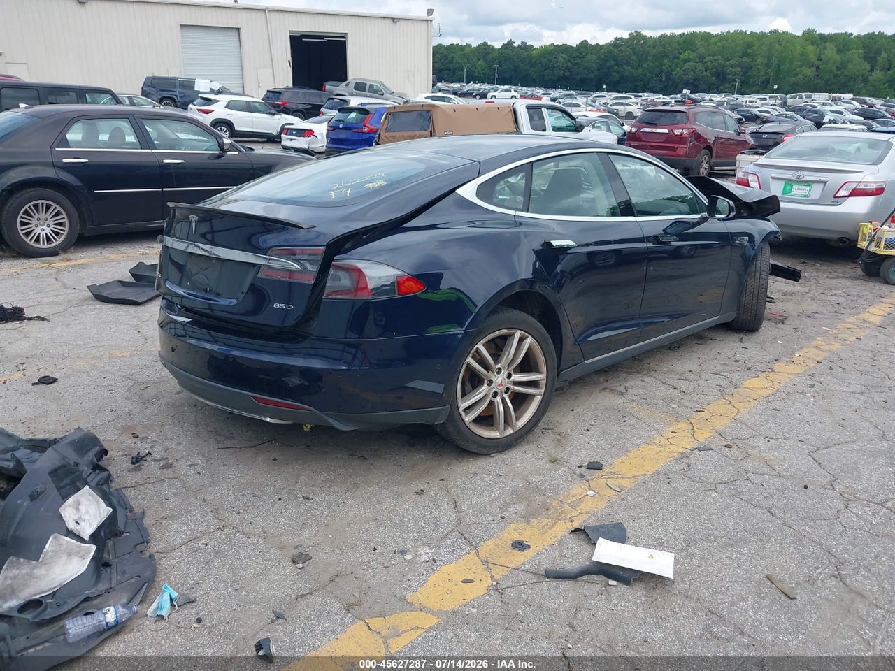 2015 TESLA MODEL S 70D/85D/P85D · 4/9