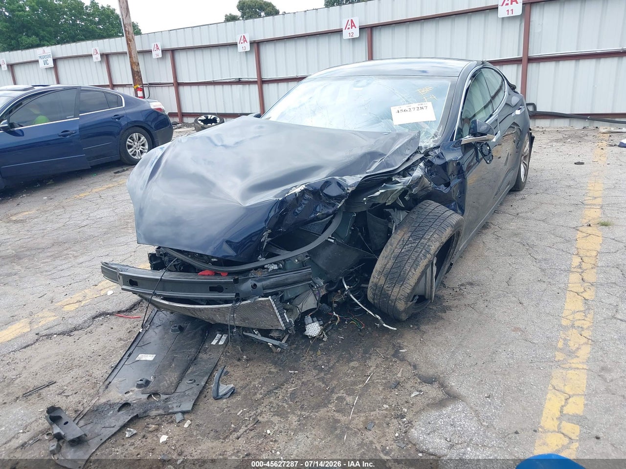 2015 TESLA MODEL S 70D/85D/P85D · 6/9