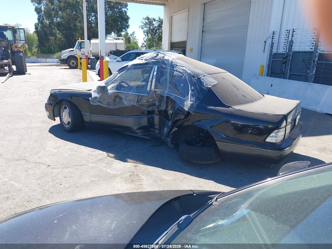 1998 LEXUS LS 400   · 3/11