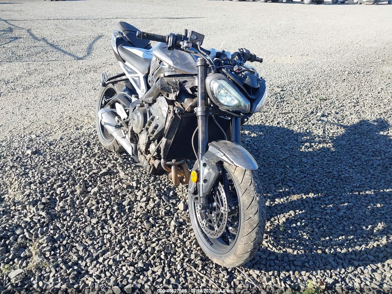 2024 TRIUMPH MOTORCYCLE STREET TRIPLE 765 R