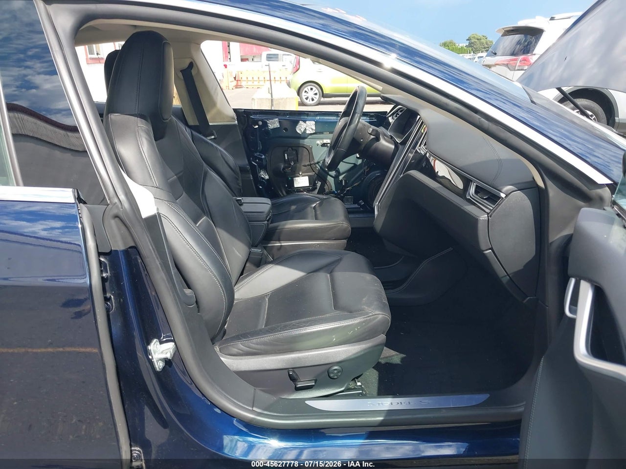 2015 TESLA MODEL S 70D/85D/P85D · 5/11