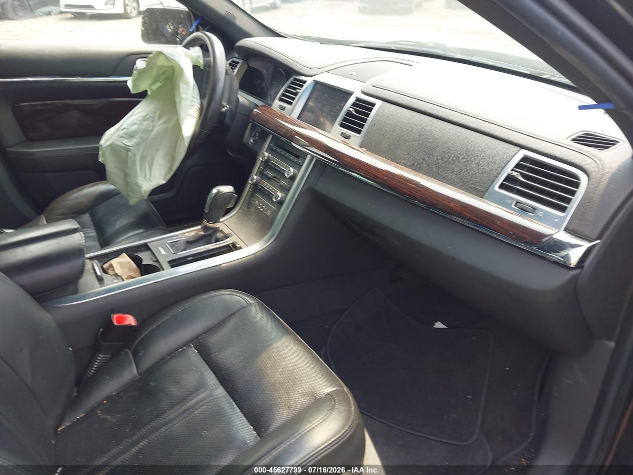 2011 LINCOLN MKS · 5/11