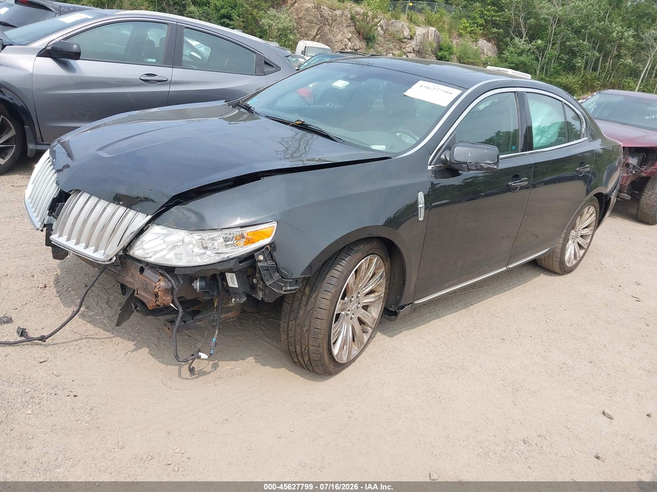 2011 LINCOLN MKS · 2/11