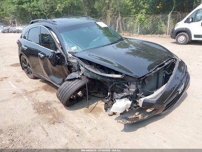 JN8CS1MW5GM****** · 2016 INFINITI QX70