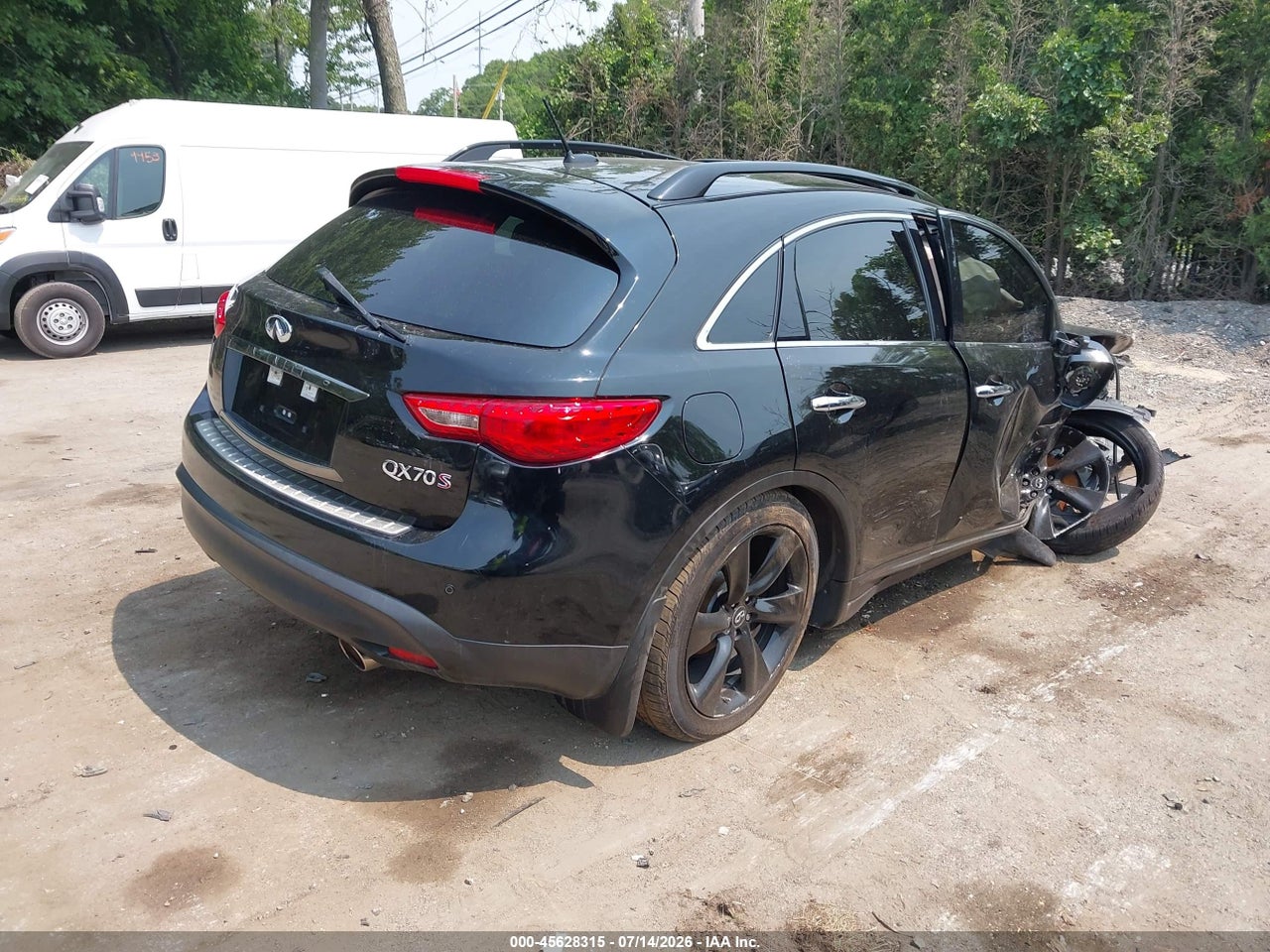 2016 INFINITI QX70 · 4/10