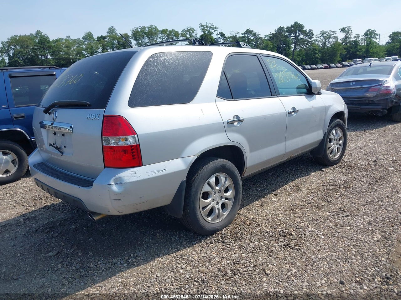 2HNYD186X3H****** · 2003 ACURA MDX   · 4/10